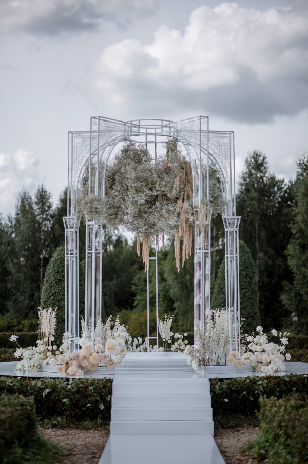 Сказочная свадьба под открытым небом в Villa