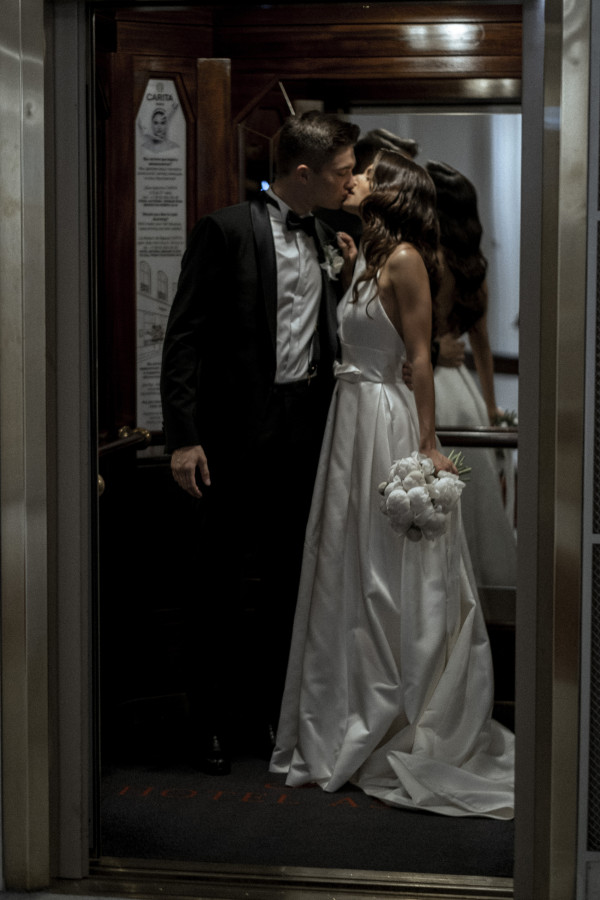 Свадьба в классическом стиле в серии фотографа