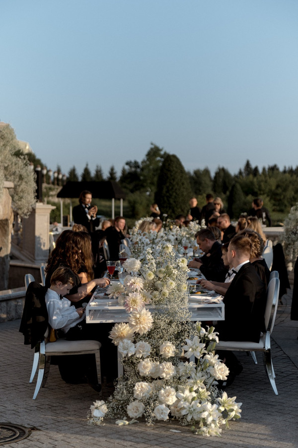 Сказочная свадьба под открытым небом в Villa