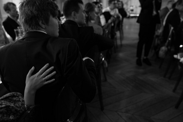 Веселая свадьба молодой пары в особняке Путилова