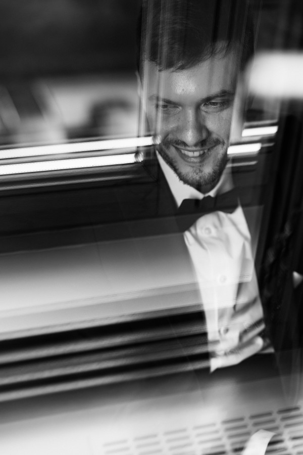 Веселая свадьба молодой пары в особняке Путилова