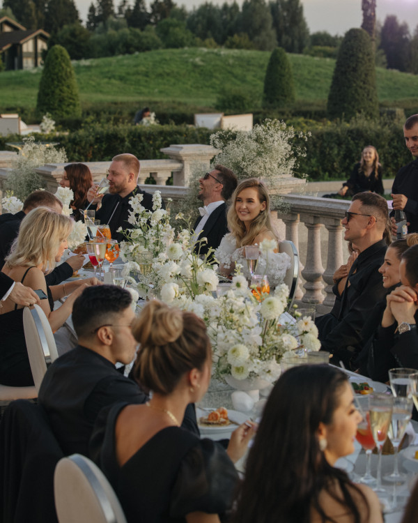 Сказочная свадьба под открытым небом в Villa