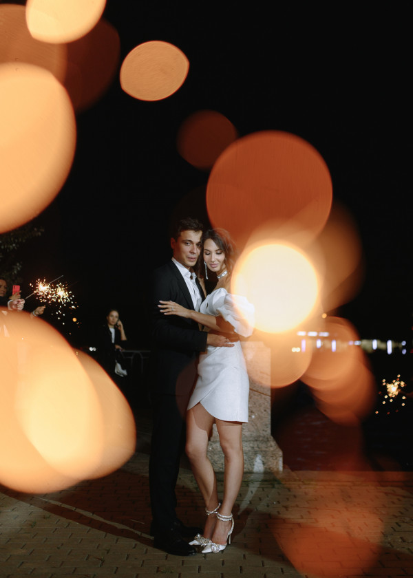 Свадьба с белоснежным декором в особняке