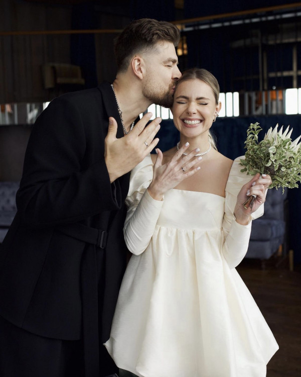 Сергей Мезенцев и Марианна Елисеева поженились