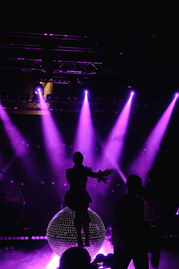 Свадьба агентства Kate&Leo с разноцветным декором