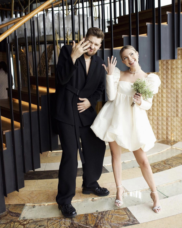 Сергей Мезенцев и Марианна Елисеева поженились