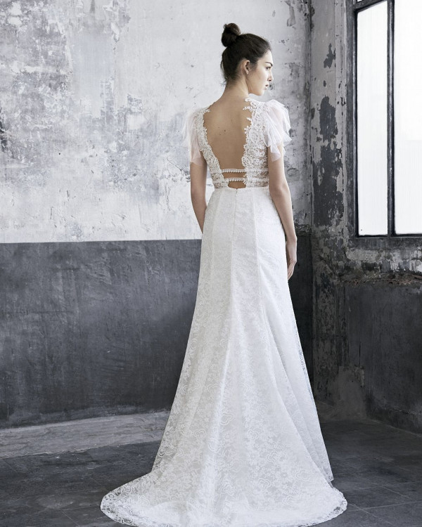 12 кружевных свадебных платьев, которые можно найти