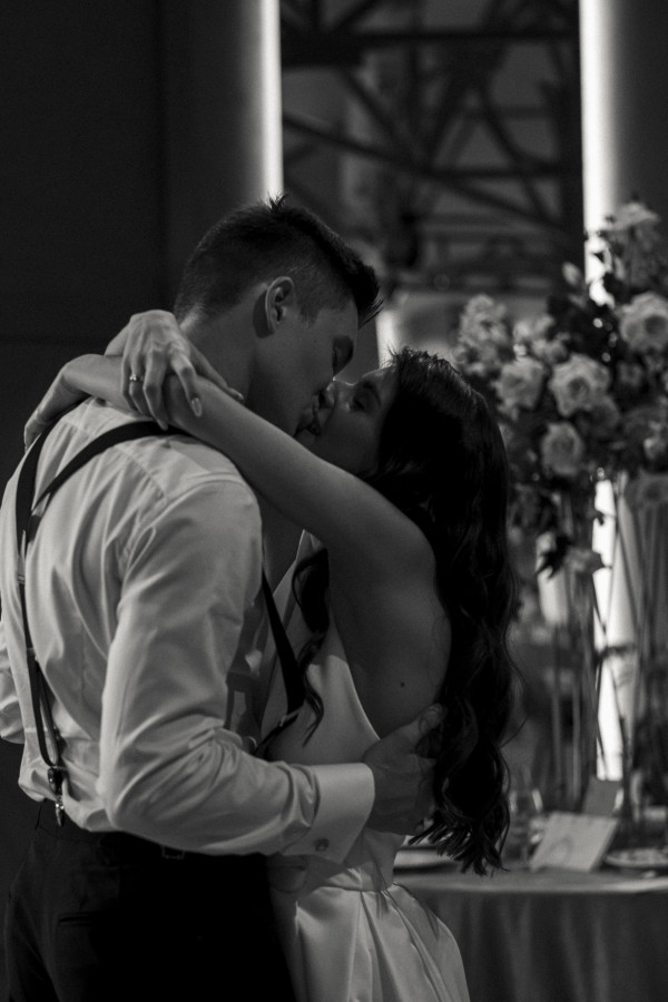 Свадьба в классическом стиле в серии фотографа