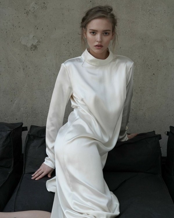 Свадебные платья с длинным рукавом от российских