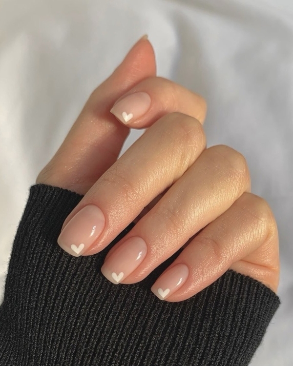 Нюдовый маникюр: 22 осенних дизайна для коротких