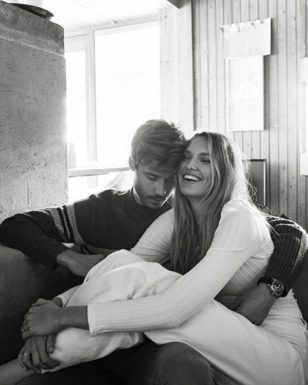 Модель Роми Стрейд выходит замуж