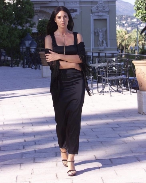 10 платьев в стиле Моники Белуччи для