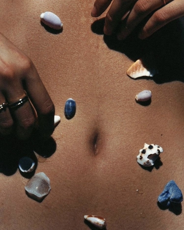 Бьюти-гороскоп на октябрь: когда делать стрижки, окрашивание,