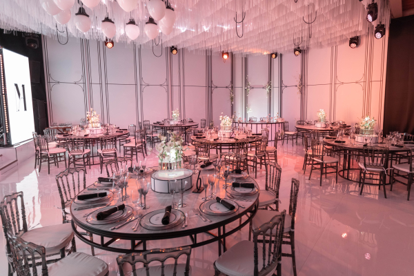 Краски жизни: концептуальное оформление свадьбы от студии