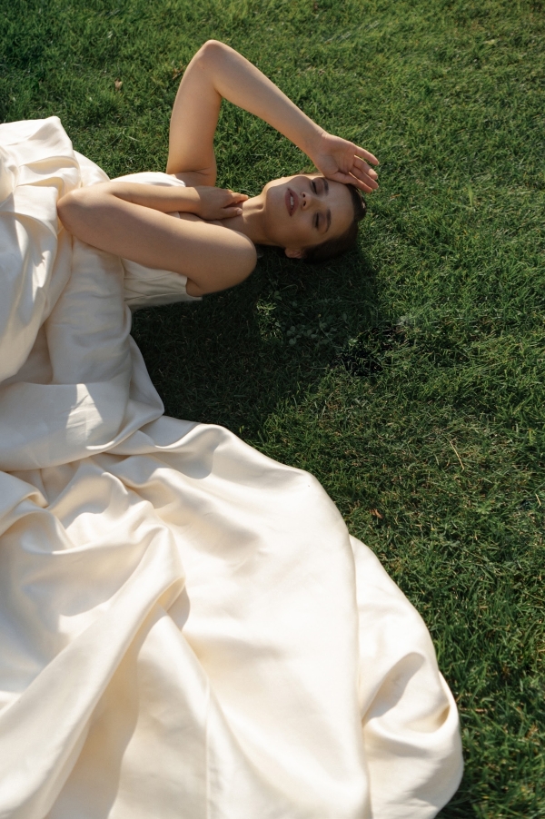 Творческая свадебная съемка в стиле рекламы Chanel