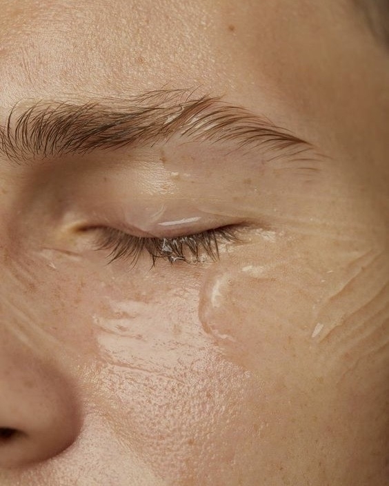 Как ухаживать за кожей лица осенью