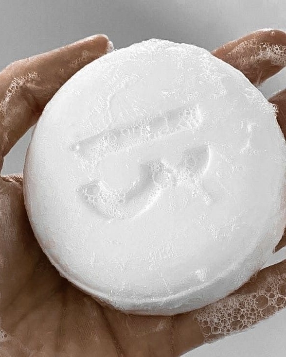 Бьюти-гороскоп на сентябрь: когда делать стрижки, окрашивание,