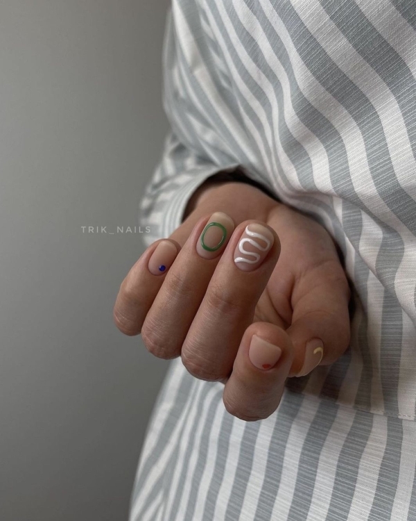 Нюдовый маникюр: 22 осенних дизайна для коротких