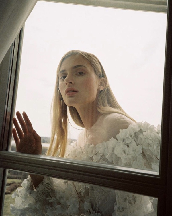 5 натуральных бьюти-образов для невесты от стилиста