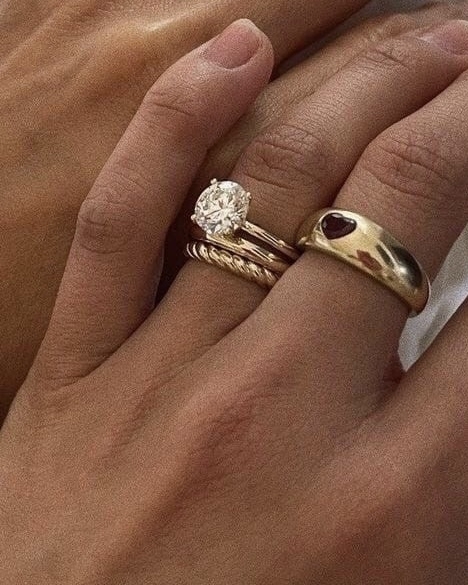 Обручальные кольца для нее, которые все еще