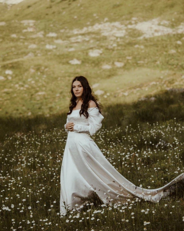 Свадебные платья с длинным рукавом от российских