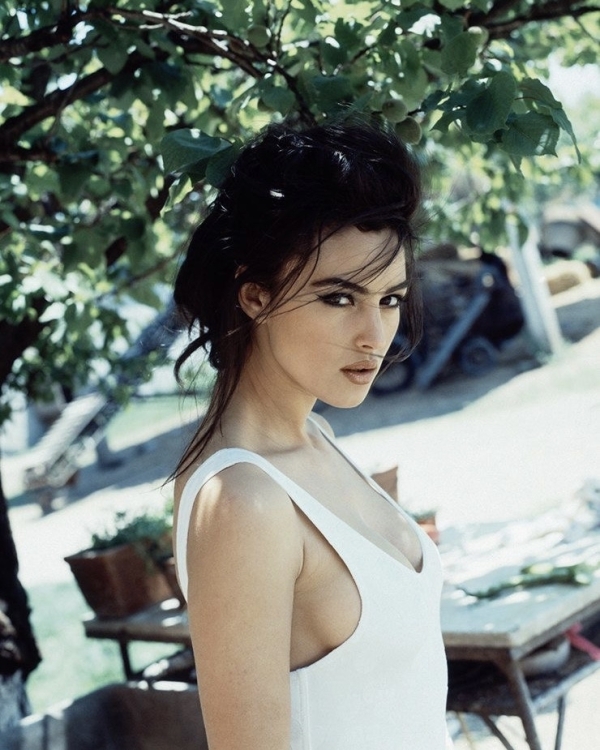 10 платьев в стиле Моники Белуччи для