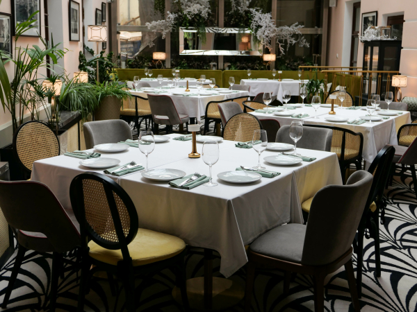 Площадки 12 Grand Cafe