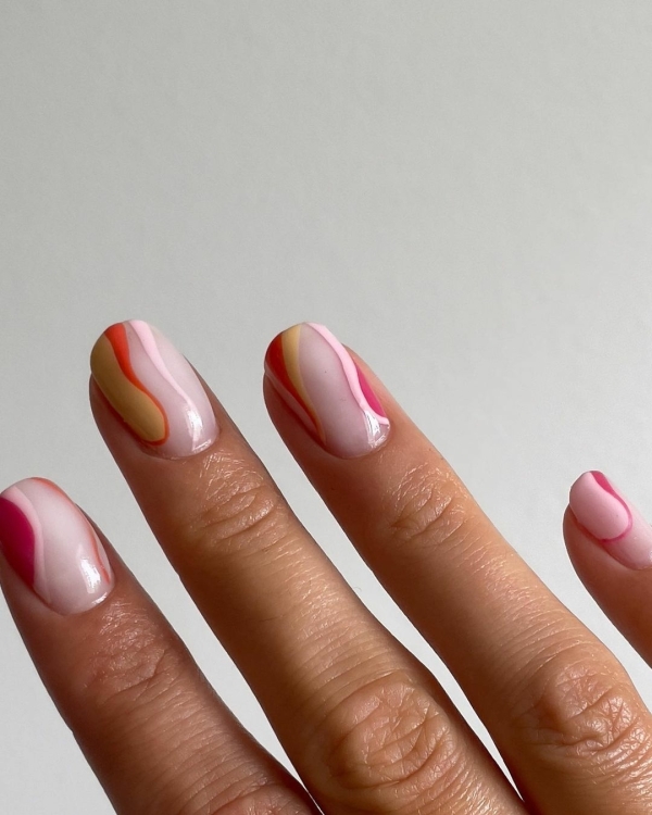 Нюдовый маникюр: 22 осенних дизайна для коротких