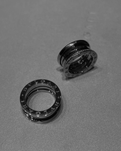 Обручальные кольца для нее, которые все еще