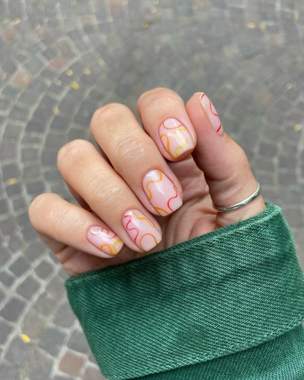 Нюдовый маникюр: 22 осенних дизайна для коротких