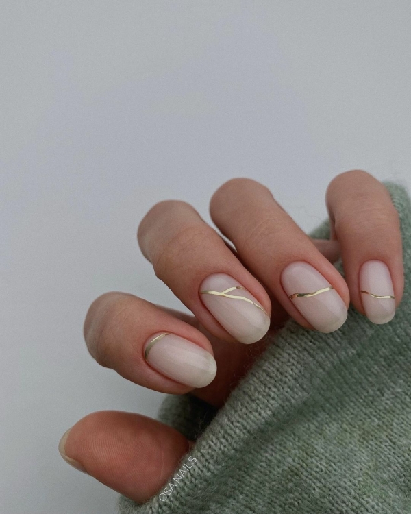 Нюдовый маникюр: 22 осенних дизайна для коротких