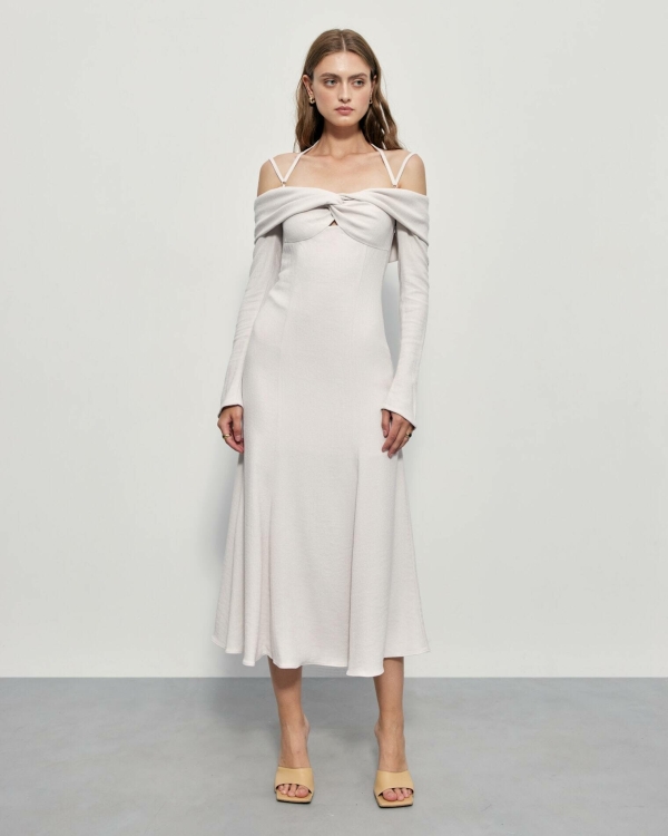 Свадебные платья с длинным рукавом от российских