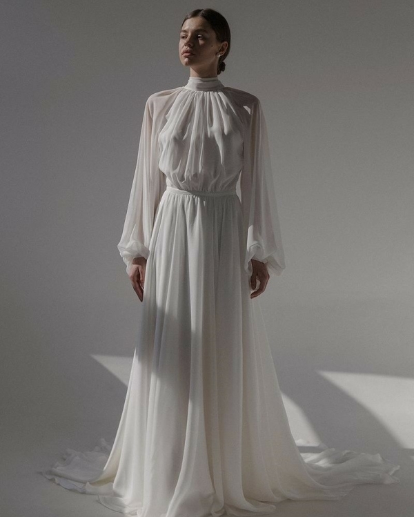 Свадебные платья с длинным рукавом от российских