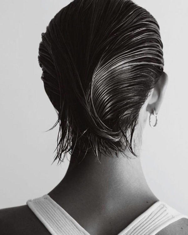 Бьюти-гороскоп на октябрь: когда делать стрижки, окрашивание,