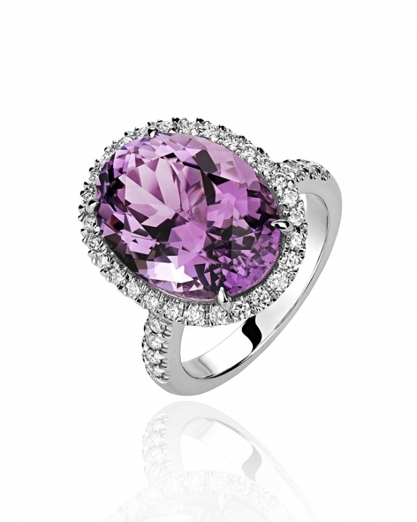 Какое помолвочное кольцо выбрать в 2023 году?