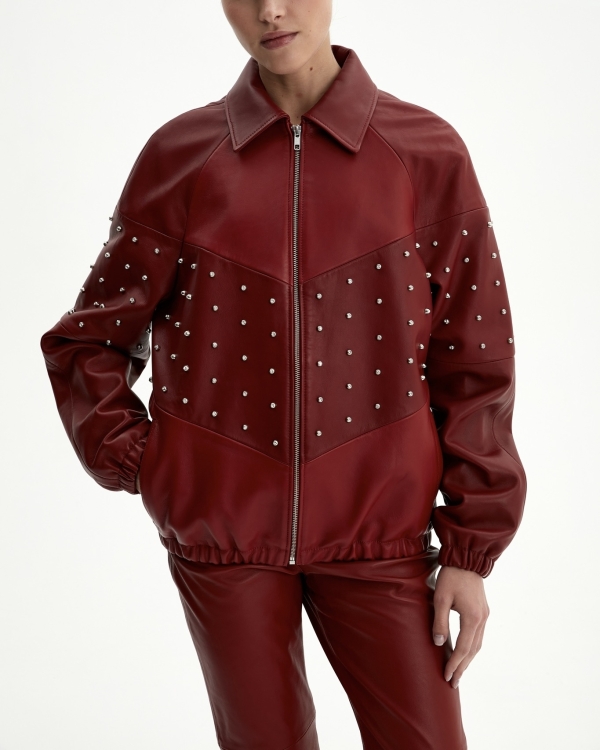 Кожаные куртки на осень: какую выбрать?