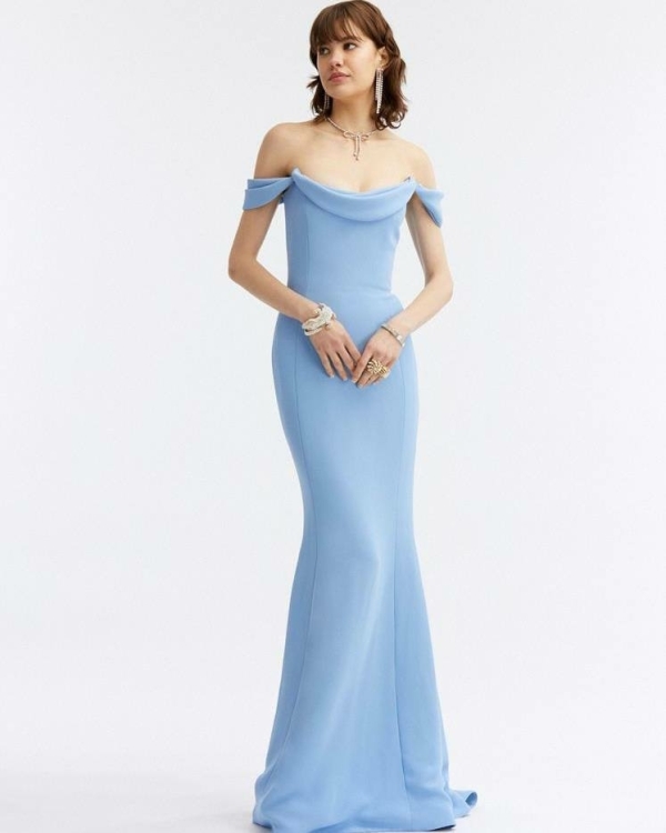 50 оттенков голубого в свадебном платье —