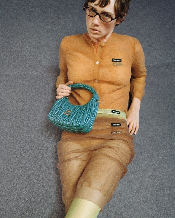 Librarian-core: разбираем главный тренд этой осени