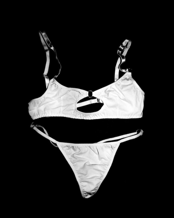 Белое белье невесты — свадебная классика вне