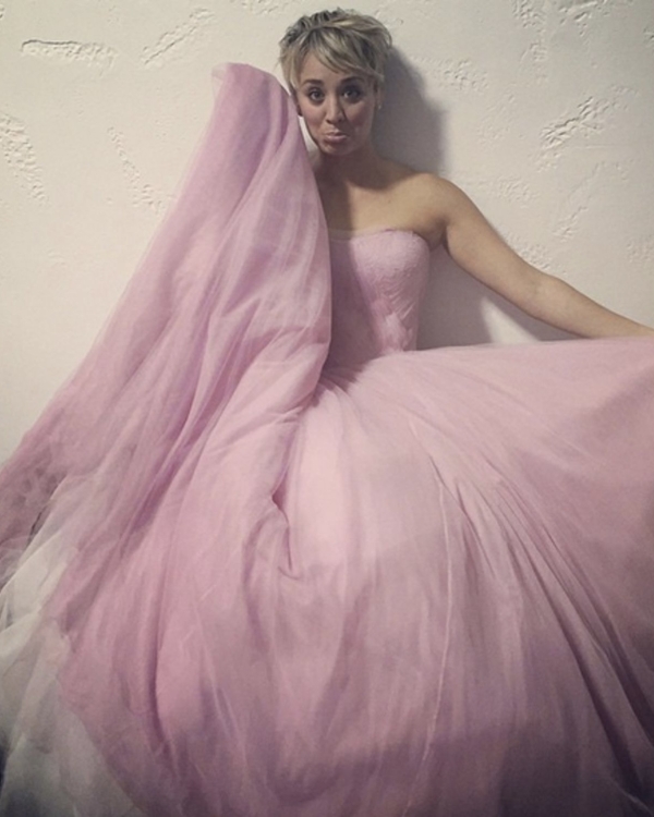 50 оттенков голубого в свадебном платье —