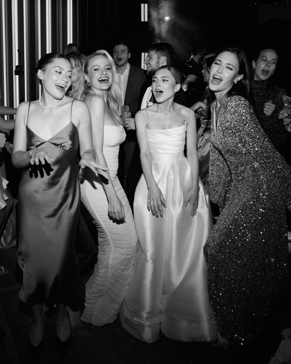 Как правильно составить дресс-код для гостей?