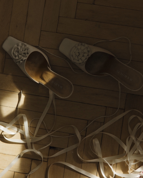 История двух свадебных образов, которые невеста пошила