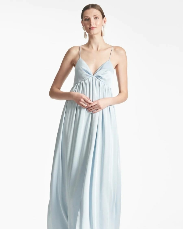 50 оттенков голубого в свадебном платье —