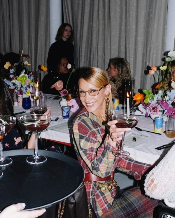 Librarian-core: разбираем главный тренд этой осени