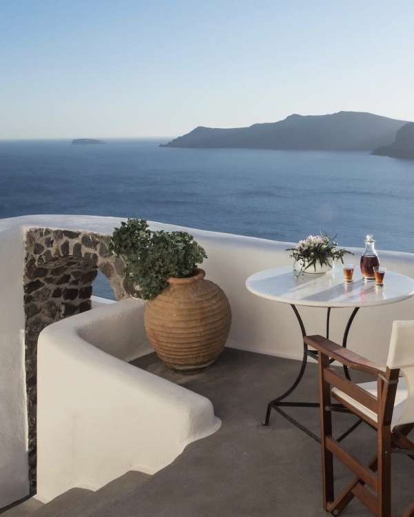 Греческий гламур: 10 лучших отелей для медового