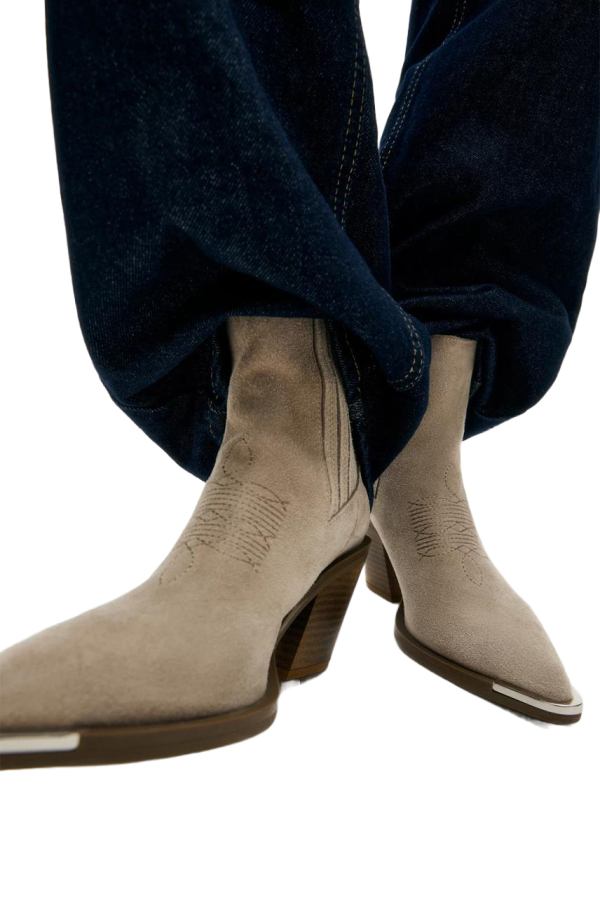 Замшевый сезон: утепляемся к осени-2024 с новым