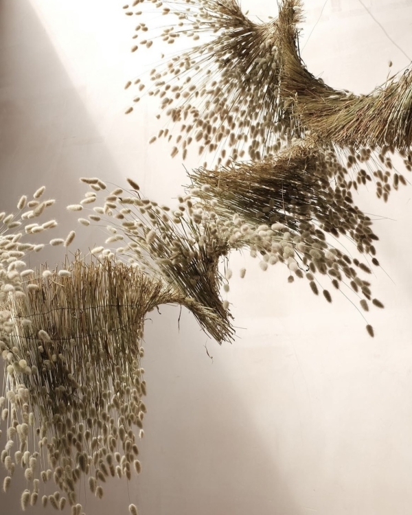 Цветет и пахнет. Как переосмыслить цветочную арку?