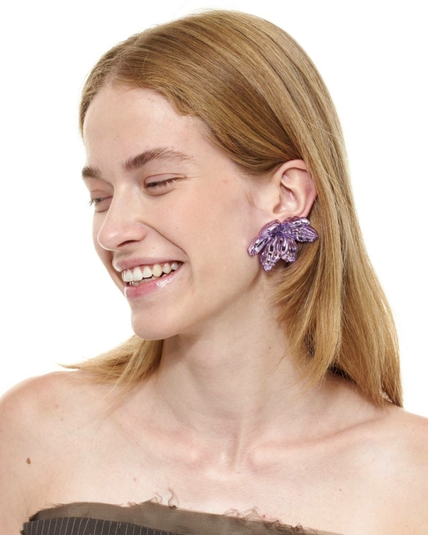 Размер имеет значение. 20 statement-серег для эффектного