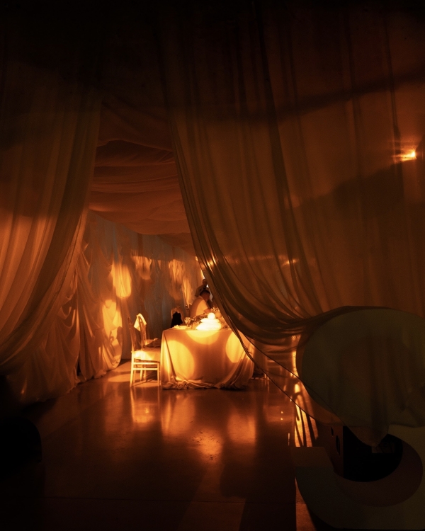 «Мне нравятся свадьбы, на которых люди пытаются