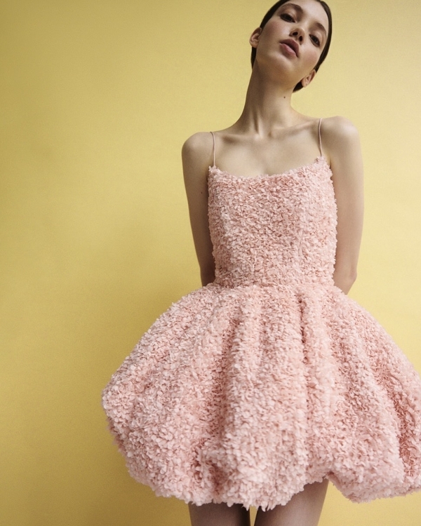 Праздник продолжается! Какое платье взять с собой